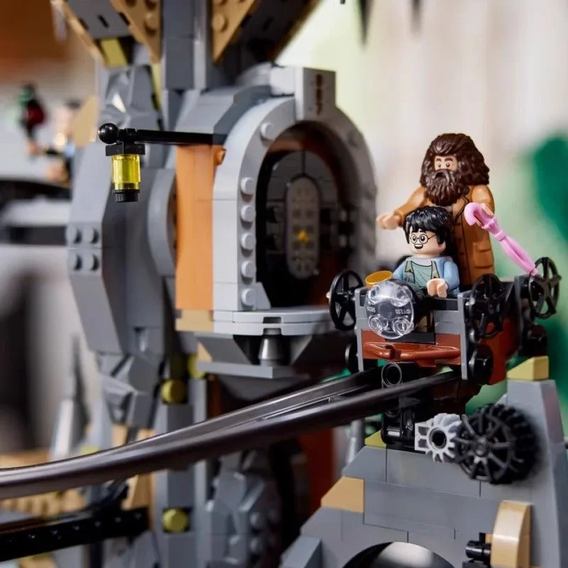 Bandai Launch 76417 Gringotts  - Event Launch Party review and price